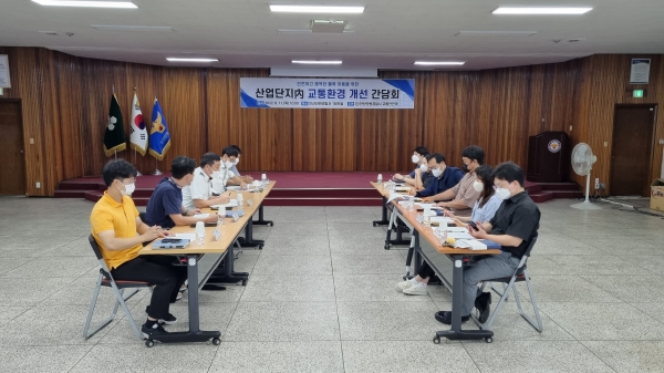 경기남부권 산업단지(82개소) 중 국가산업단지는 안산(반월)과 평택(아산)에 위치하고 있으며, 특히 안산 반월국가산업단지는 많은 기업체들이 입주하여 지역경제에 큰 영향을 끼치고 있고, 대형화물차량의 통행 비중이 높은 교통통행 특성을 보이고 있다. (사진=안산시 국가산단)