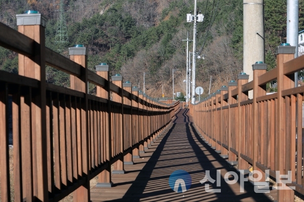 강원 인제군, 내린천 무장애나눔길 조성공사 준공.(사진=인제군 제공)