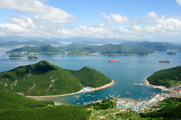 한려해상국립공원 내 한산도 전경 (사진제공=국립공원관리공단)