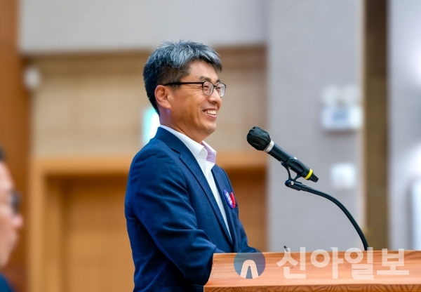 이규익 국장이 18일 시민행정국 소관 역점사업 언론브리핑을 진행하고 있다 (사진=경주시))