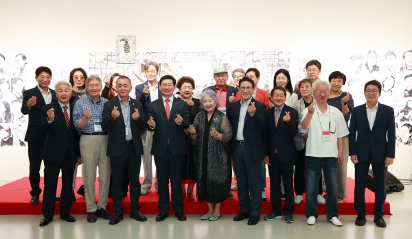 '제42회 대한민국연극제 용인'의 개막식이 28일 용인포은아트홀에서 열렸다 (사진=용인시)