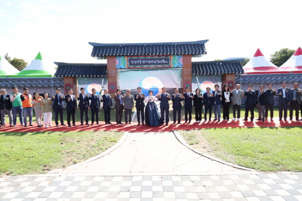 경기도 안성시가 2024 남사당 바우덕이 축제의 포문을 여는 개장식 행사를 열었다 (사진=안성시)