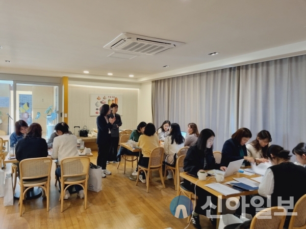 6일 열린 시군 보육특수시책 필수경비 산출 실무단 1차 협의회 회의 장면.(사진=충남교육청)