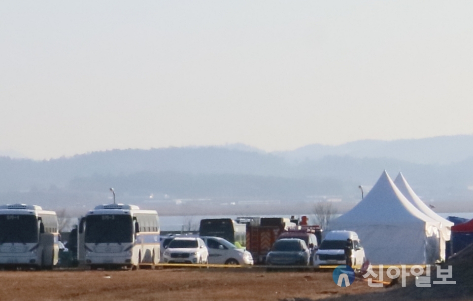 무안공항 제주항공 여객기 사고 수습 현장(촬영 2025.1.1.). (사진=천동환 기자)