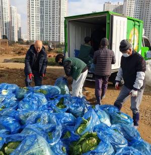 시흥시, 도시농업공원 텃밭 수확물로 나눔 실천