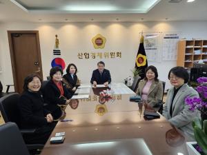 인천시의회 산업경제위, 한국여성경제인협회 인천지회와 차담회 개최