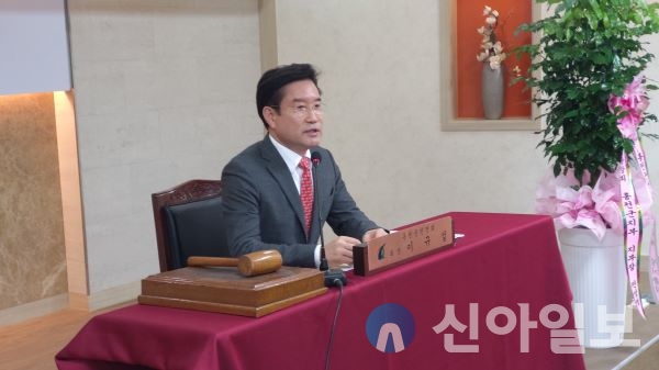 홍천군번영회는 2월 1일 오후 5시 MG새마을금고 4층 대회의실에서 번영회 이사 및 회원 등이 참석한 가운데 2023년 홍천군번영회 제48차 정기총회를 개최했다